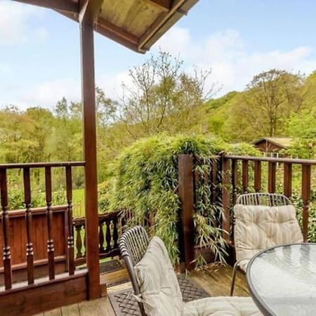 Luxury Peak District Lodge, Hot Tub, Log Burner, Nr Lake Rudyard المظهر الخارجي الصورة